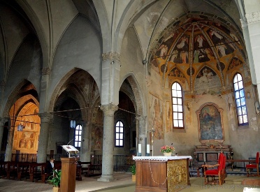 Interno dell'abbazia