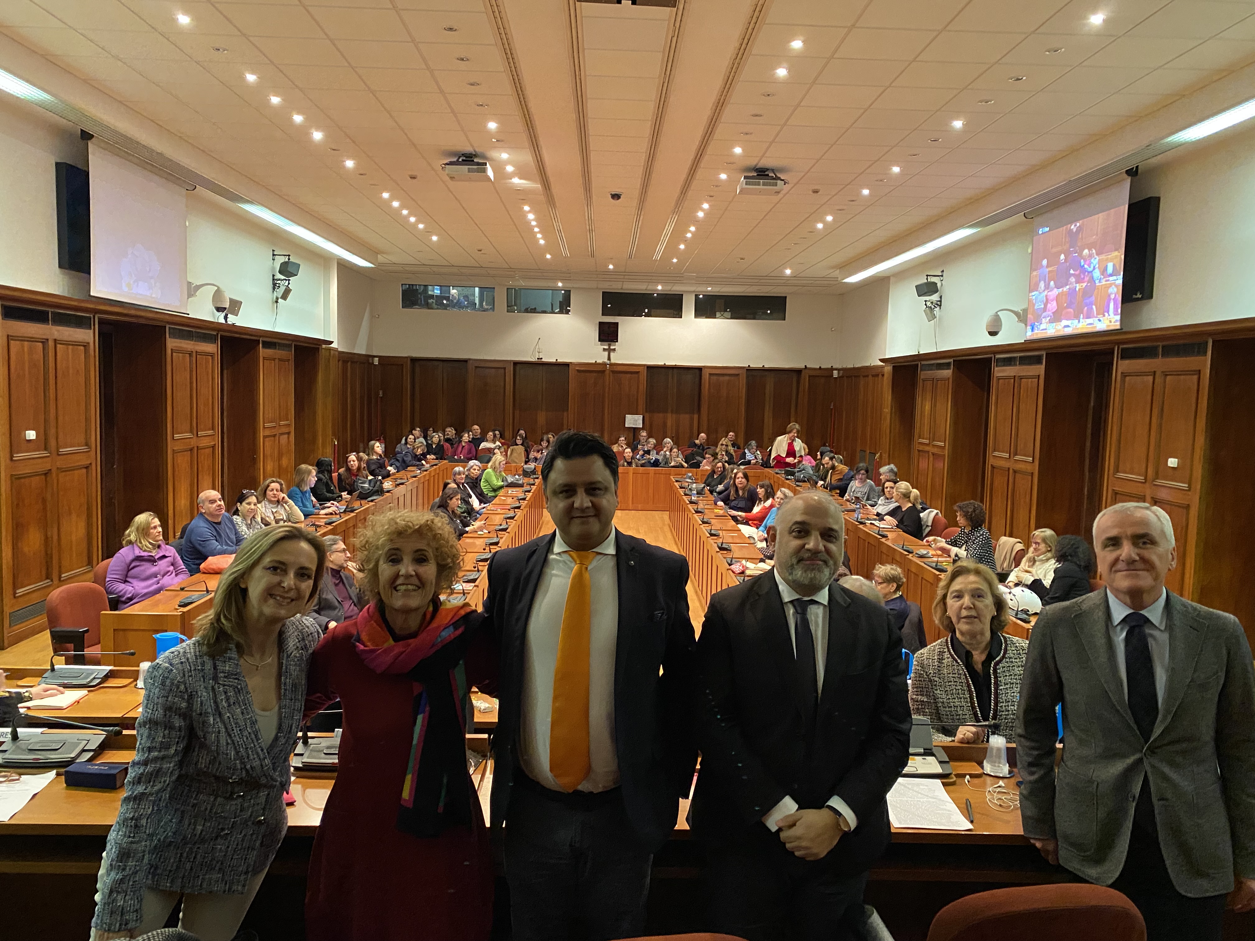 8 marzo 2024: convegno “Donne ancora al bivio tra lavoro e cura parentale”