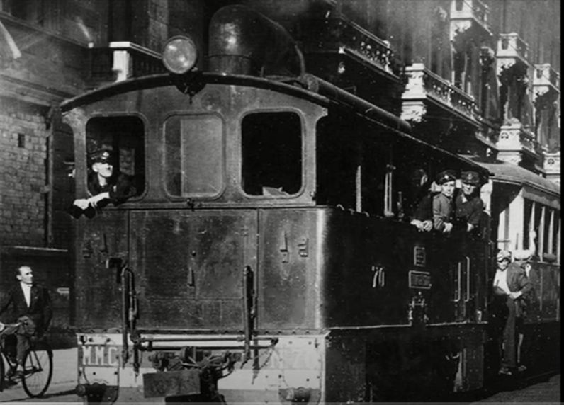 Restauro della locomotiva del leggendario Gamba de Legn